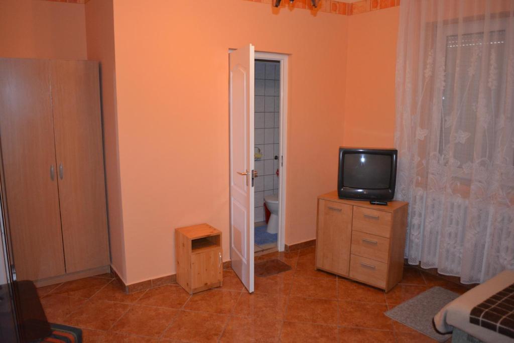 István Vendégház Egerszalók Exterior foto